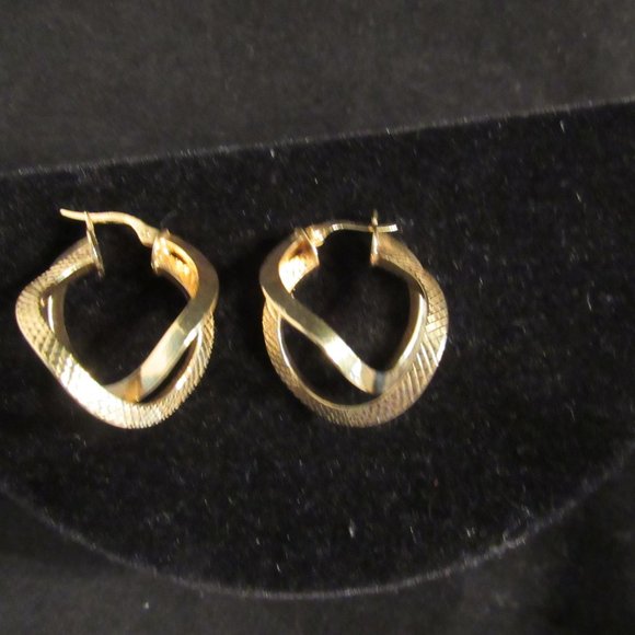14K Yellow Gold Twisted Hoop Pierced Earrings - Picture 1 of 5